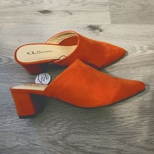 Chinese Laundry mule Size 8